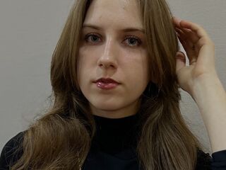 fingering webcam girl LeomaAzimi