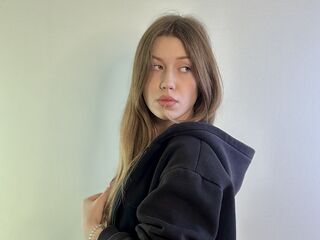 livecam video LeonilaKesling