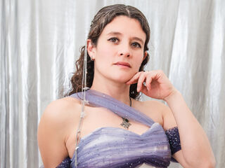 adult cam live LiaSannin