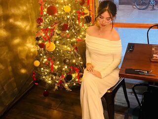 beautiful webcamgirl LiahCarson