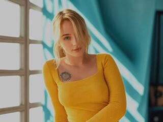 hot naked camgirl LornaCatts