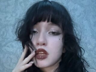 naked webcam girl photo LouisePerrish