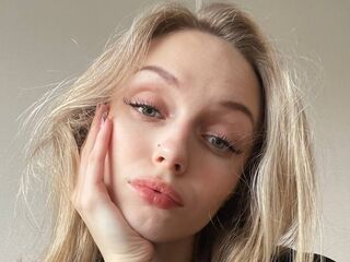 naked girl with webcam fingering LuccetaRome