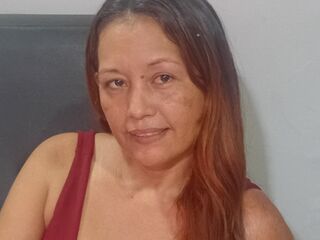 camwhore naked Luzmari