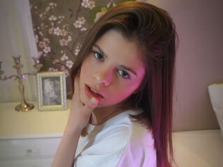 shower live cam MaddyDoly