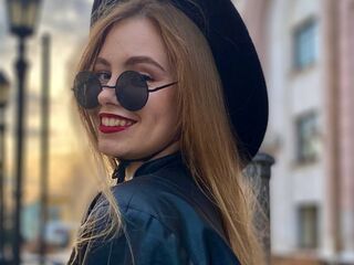 sexy camgirl live MaiaOshman