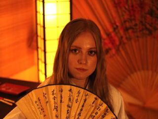 hot webcam video MandiKressierer