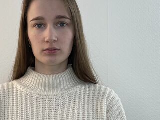 sexy webcam girl MarcelineLeja