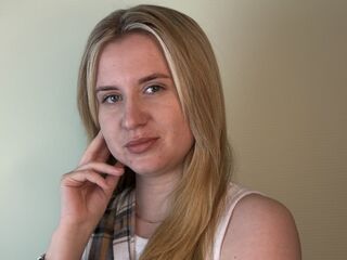 jasmin webcam model MargueriteKraham