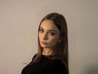 camwhore masturbating MariellaMinerich
