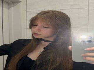 cam girl masturbating with vibrator MarisolKiraly