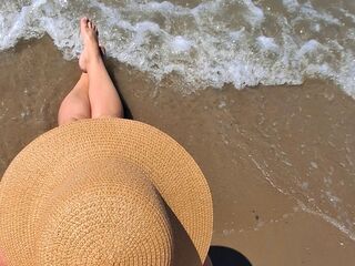 adult cam show MayaTai