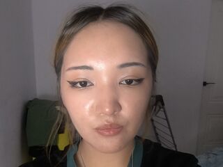 free adult cam MiaChinessa
