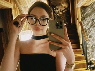 girl cam free MiaForester