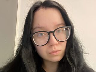 naughty camgirl MiaWallees