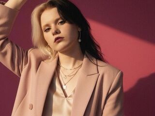 webcamgirl sex chat MindyCollyn
