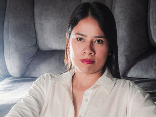 camgirl masturbating with dildo NicolTorrez