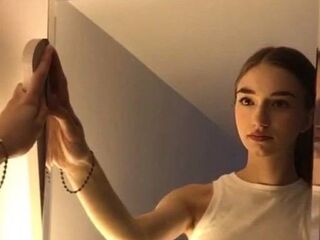 shaved pussy cam PansyGandara