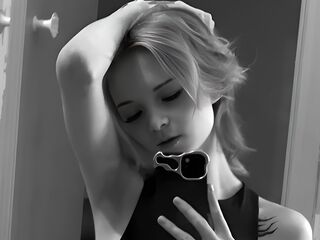cam babe PaulinaCundiff