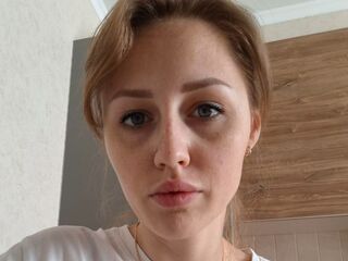 topless webcamgirl RinaMeol