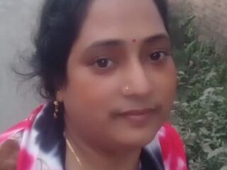 webcamgirl RiyaSen