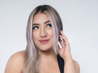 fingering webcamgirl picture SamanthaSain