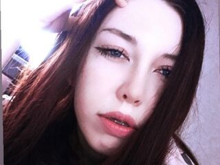 girl showing tits SandraRosc