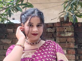 naked camgirl gallery SaraAlisk