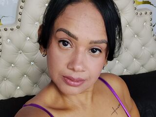 naughty camgirl masturbating with dildo SashaWill