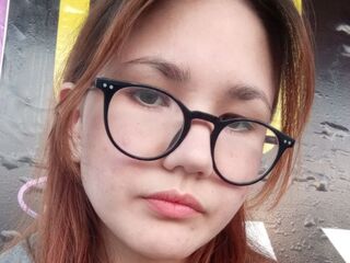 naked girl with webcam masturbating with dildo SilvanaTopps