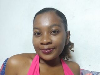 free livesex SoalyEvelyne