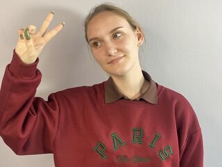 free chatroom SummerEllie