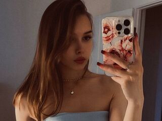 hot webcam slut TarenLeonetti