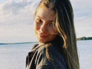 hot cam girl fingering pussy VanitaNadoff