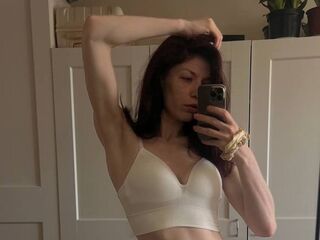 naughty cam girl masturbating VeronicaRobinson