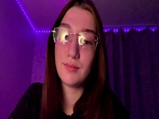 webcam strip tease show WandaGosier